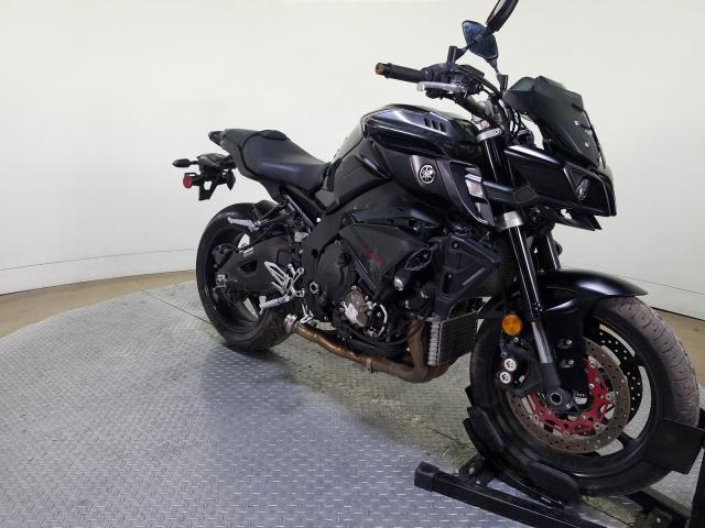 2017 YAMAHA FZ10 JYARN48E6HA000179