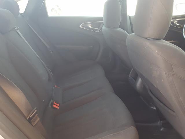 Седани CHRYSLER 200 2015 Сріблястий