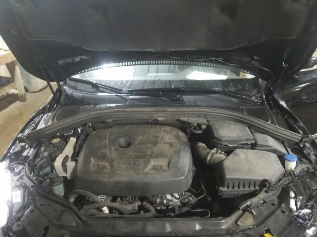 2016 VOLVO XC60 T5 YV440MDJ4G2849359