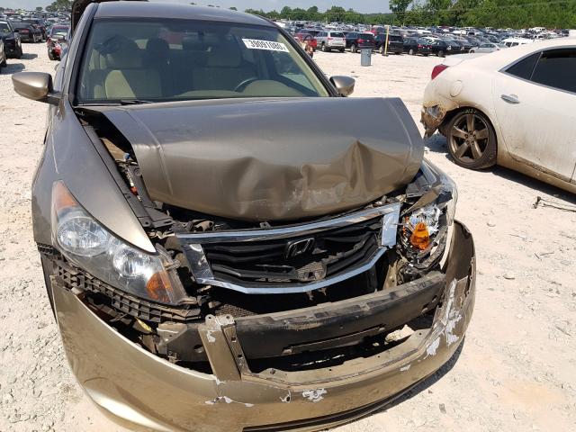 VIN 5TDZZRFH4KS336359 2019 Toyota Highlander, Le Plus no.9