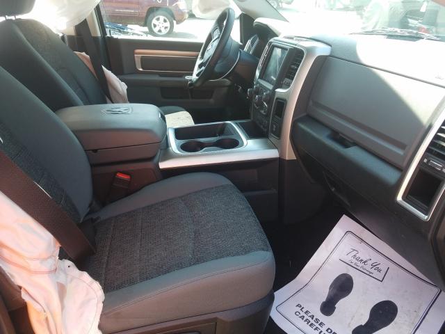 2018 RAM 1500 SLT 1C6RR7LG0JS260359
