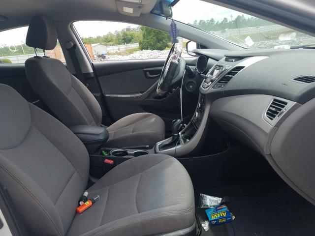 2016 HYUNDAI ELANTRA SE 5NPDH4AE2GH686812