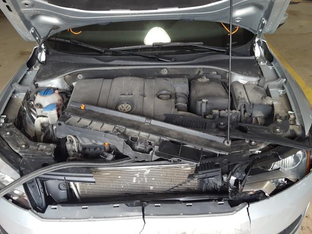 VIN 4T1B11HK0KU742441 2019 Toyota Camry, SE no.7