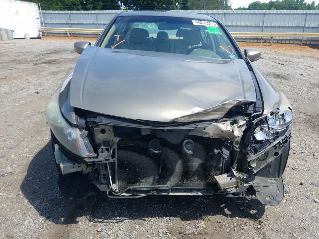 VIN 3FA6P0H72HR150300 2017 Ford Fusion, SE no.9