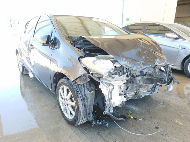 VIN 4T1BF1FK1HU666113 2017 Toyota Camry, Le/Se/Xle/Xse no.1