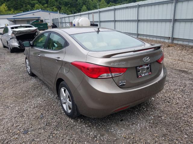 VIN 3MZBN1L35JM249332 2013 HYUNDAI ELANTRA GL no.3