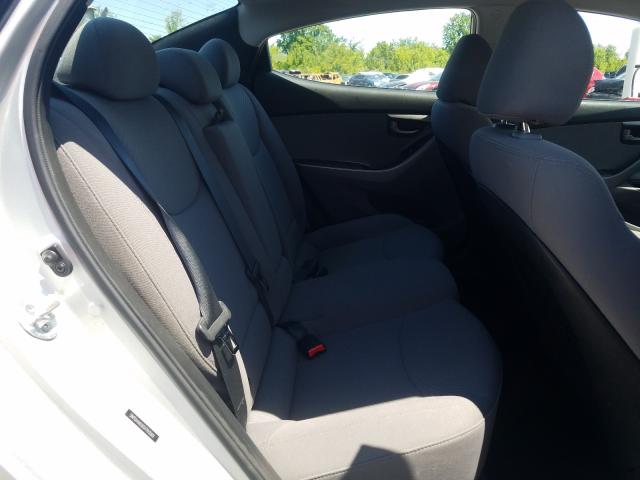 2016 HYUNDAI ELANTRA SE 5NPDH4AE6GH793569