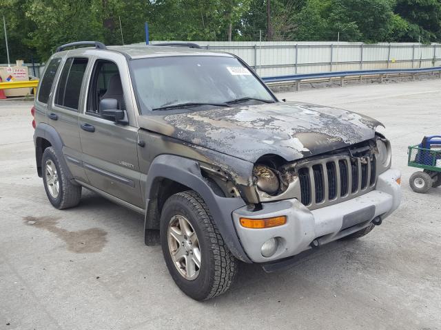 Salvage cars for sale from Copart Ellwood City, PA: 2004 Jeep Liberty SP