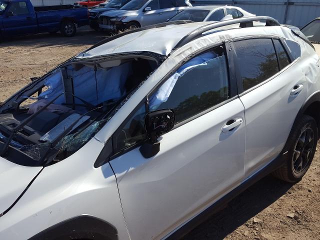 VIN WBA8E9G57GNU28572 2019 SUBARU CROSSTREK no.9