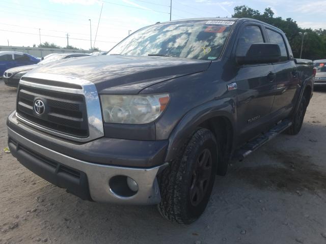 VIN 2T3BFREV5HW576996 2017 Toyota RAV4, LE no.2