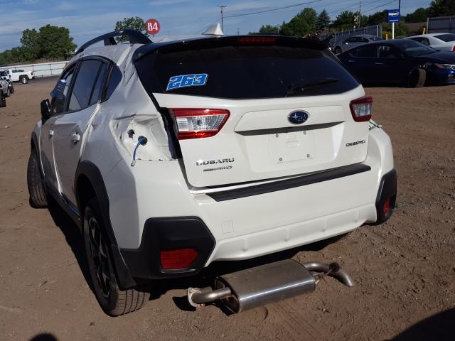 VIN WBA8E9G57GNU28572 2019 SUBARU CROSSTREK no.3