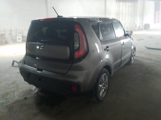 VIN JN1AZ4EH1GM933556 2017 KIA SOUL no.4