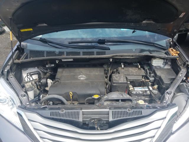 2013 TOYOTA SIENNA XLE 5TDYK3DC4DS377906