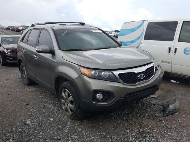 2013 KIA SORENTO LX