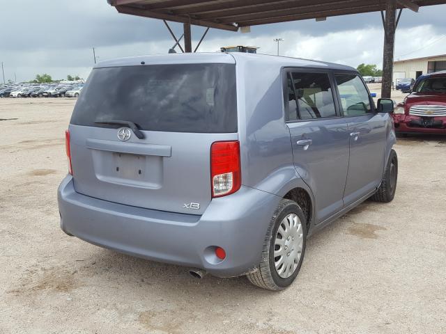 Scion XB 2011