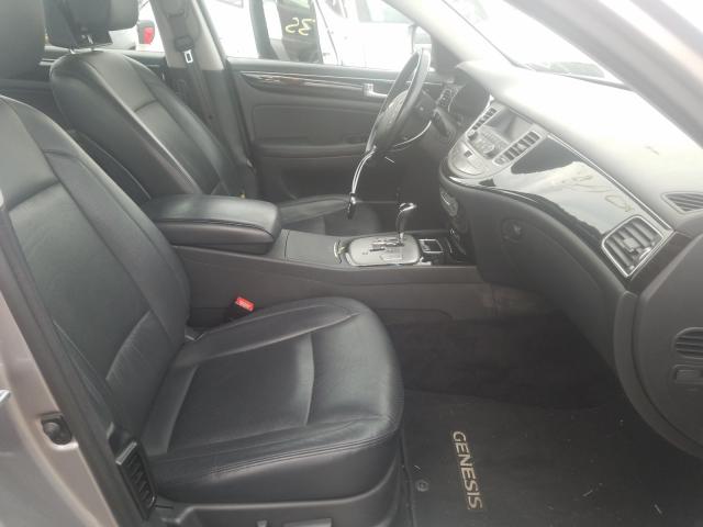 2013 HYUNDAI GENESIS 3. KMHGC4DD9DU213906