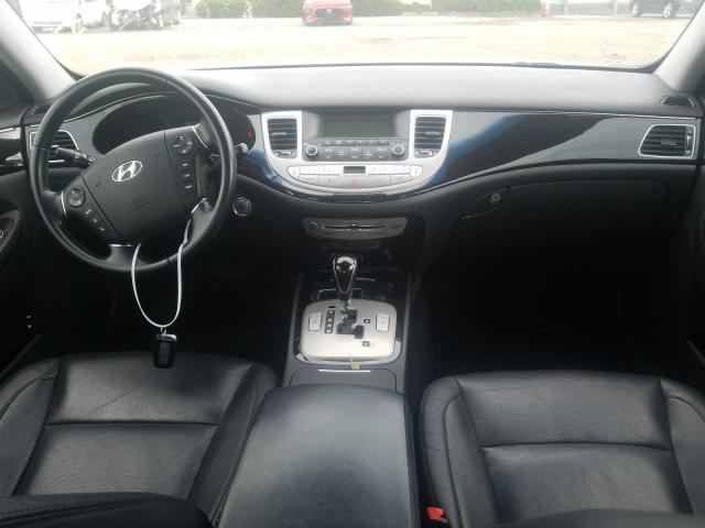 2013 HYUNDAI GENESIS 3. KMHGC4DD9DU213906