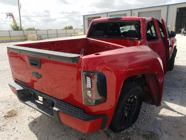 VIN 3FA6P0HD2ER392876 2009 CHEVROLET SILVERADO no.4