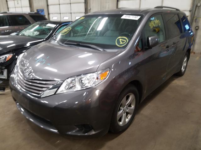 VIN 3VWC57BUXLM084737 2017 TOYOTA SIENNA LE no.2