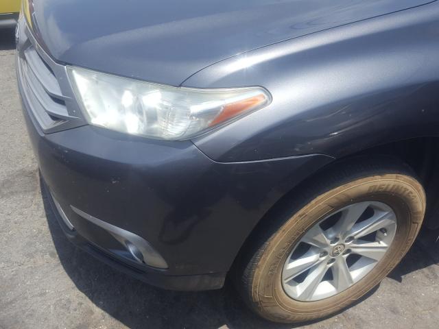 VIN 5NPE24AF1HH469056 2012 TOYOTA HIGHLANDER no.9