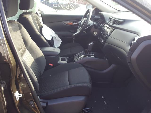 2017 NISSAN ROGUE S KNMAT2MT6HP527572