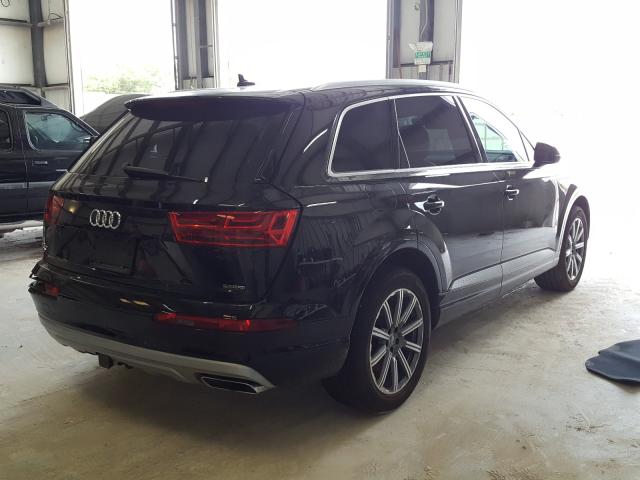 VIN WA1LAAF7XKD033680 2019 Audi Q7, Premium Plus no.4