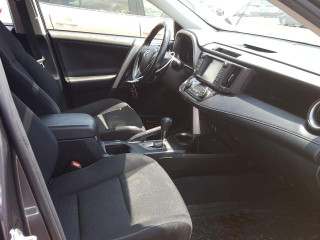 2017 TOYOTA RAV4 XLE JTMRFREV5HJ705820