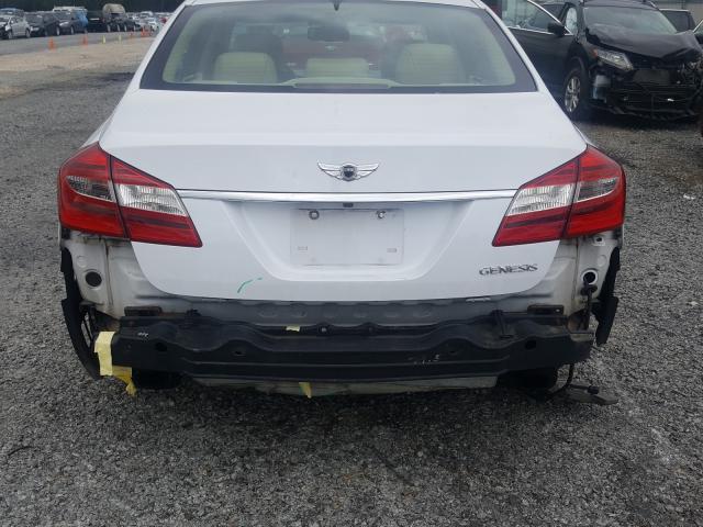 2014 HYUNDAI GENESIS 3. KMHGC4DD1EU261577