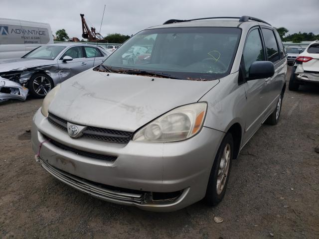 Toyota Sienna 2005 3 3