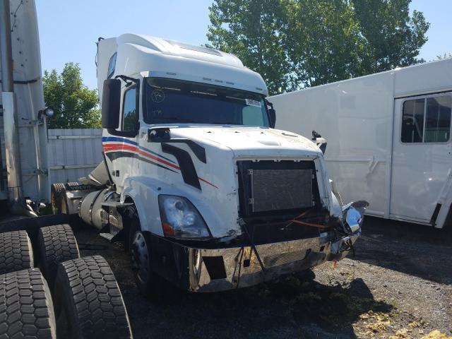 Salvage Trucks with No Bids Yet For Sale at auction: 2014 Volvo VN VNL