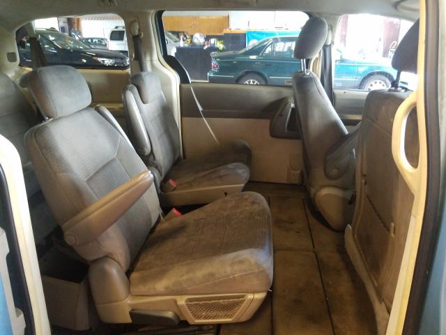 2010 CHRYSLER TOWN & COU 2A4RR4DE4AR206059