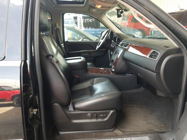 2011 CHEVROLET SUBURBAN K 1GNSKKE30BR279621