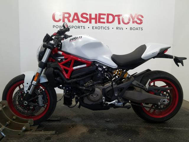 Ducati Monster 82