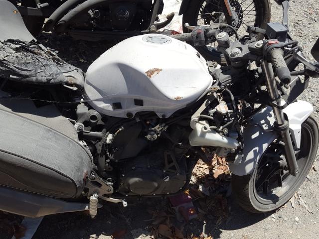 2018 SUZUKI GSX250R LC6DN11A9J1101190
