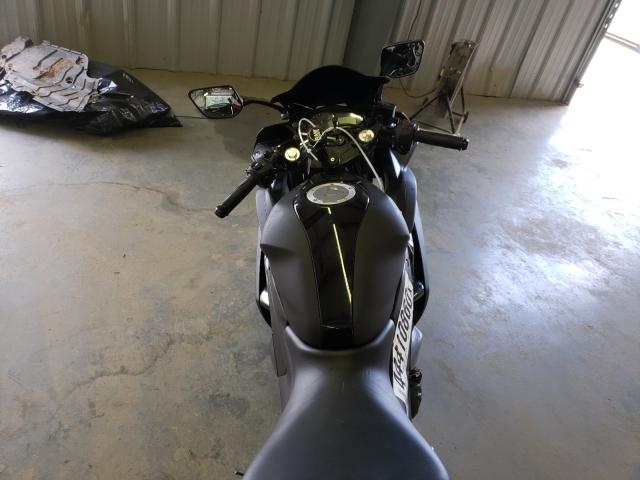 2017 YAMAHA YZFR3 MH3RH06Y8HK017031