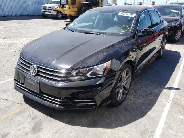 2017 VOLKSWAGEN PASSAT R-L 1VWDT7A37HC082312
