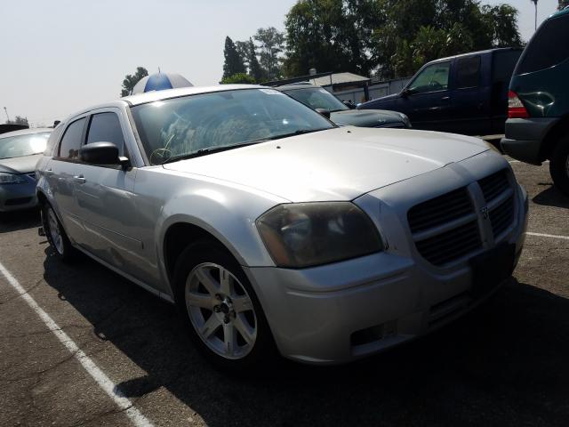 2006 Dodge Magnum SE