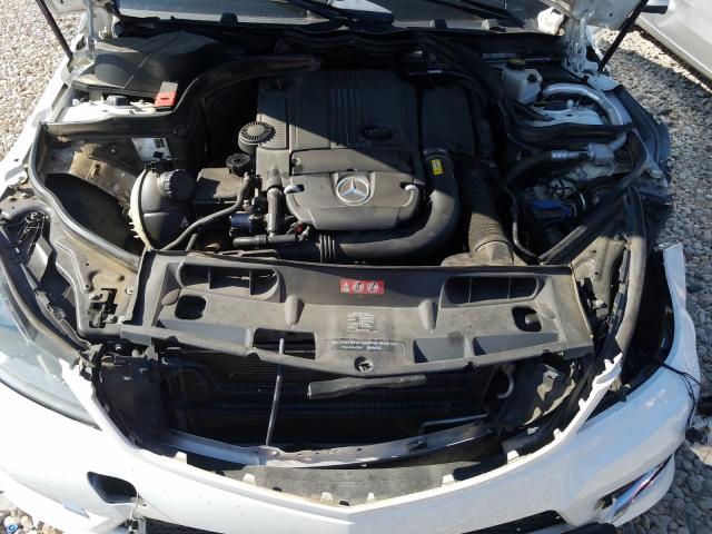 2014 MERCEDES-BENZ C 250 WDDGF4HB1EA944360
