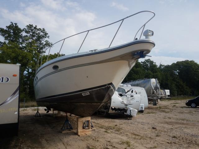 Salvage boats for sale at Columbia, MO auction: 1998 Maxum Boat
