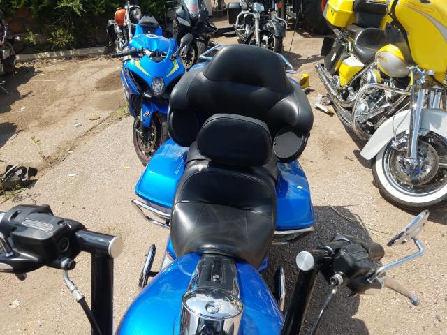 2017 HARLEY-DAVIDSON FLTRU 1HD1KGD16HB626385