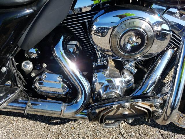 2010 HARLEY-DAVIDSON FLHTCU 1HD1FC418AB628531