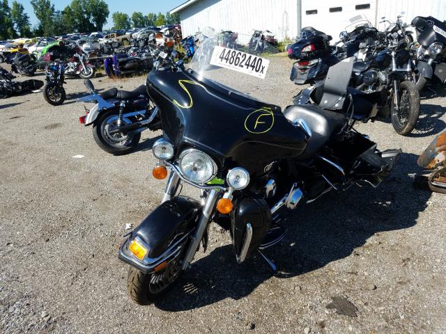 2010 HARLEY-DAVIDSON FLHTCU 1HD1FC418AB628531