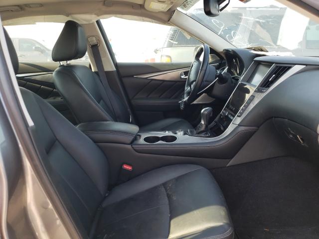 Седани INFINITI Q50 2017 Сріблястий