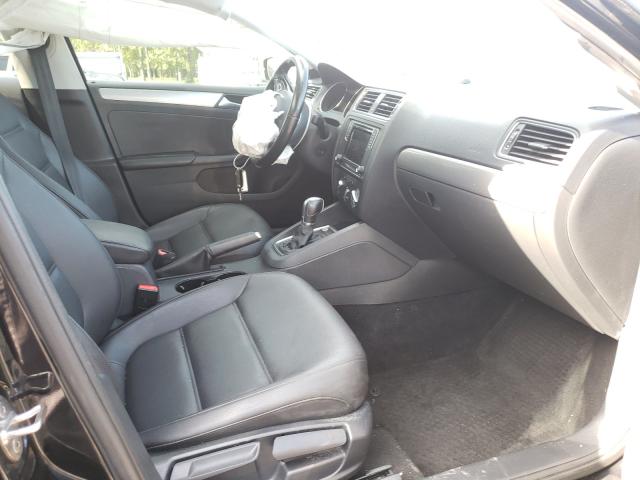 Auction sale of the 2017 VOLKSWAGEN JETTA , vin: 3VWDB7AJ3HM371185, lot number: 46143720