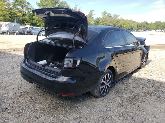 Auction sale of the 2017 VOLKSWAGEN JETTA , vin: 3VWDB7AJ3HM371185, lot number: 46143720