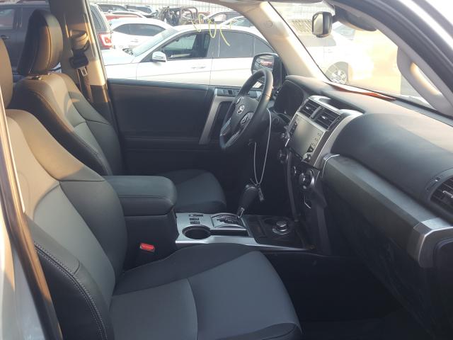 2020 TOYOTA 4RUNNER SR JTEBU5JR6L5805057