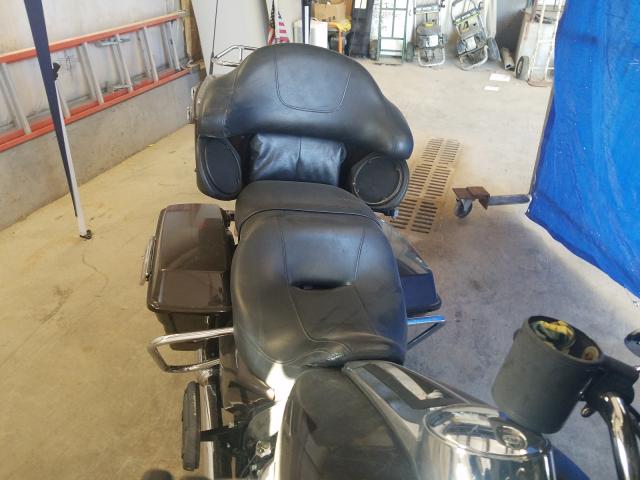 2011 HARLEY-DAVIDSON FLHTK - 1HD1KEM17BB664803