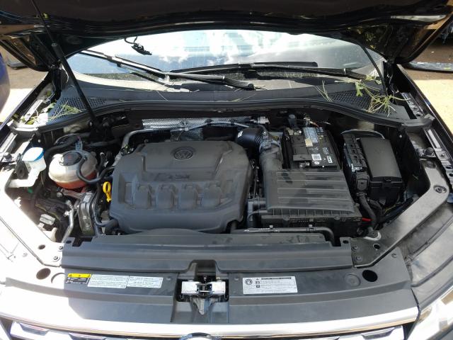 2018 VOLKSWAGEN TIGUAN SE 3VV2B7AX4JM186214