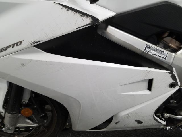 2015 HONDA VFR800 F JH2RC7910FK100008