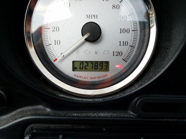 2010 HARLEY-DAVIDSON FLHX 1HD1KB410AB667362